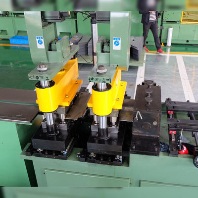 Tagliatrice automatica del centro che fa il centro di Lap Center Leg For Transformer di punto