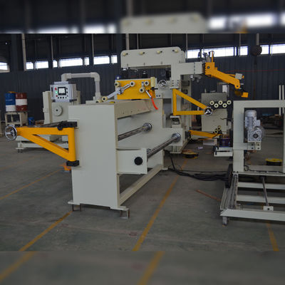 Bobinatrice automatica trasversale della bobina di larghezza 1400mm intorno a cavo