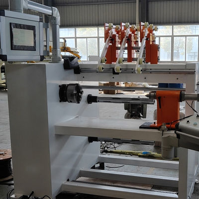 Macchina automatica per avvolgimento di bobine di trasformatore eolico