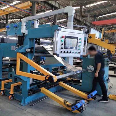 Macchina avvolgitrice per fogli di trasformatore con potenza di avvolgimento di 22kW, intervallo di velocità da 0 a 18 RPM e 2 set di unità di sbavatura per avvolgimento di precisione