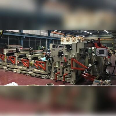 Macchina di avvolgimento di fogli di rame a sincronizzazione a 4 strati ad alta efficacia con motore ad alta potenza da 30 kW e saldatura TIG di precisione