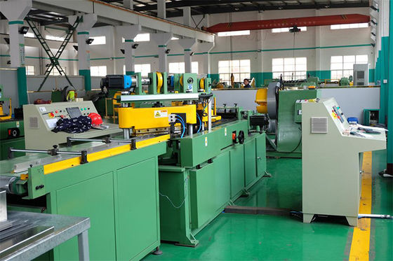 La tagliatrice d'acciaio del silicio automatico ha tagliato alla linea striscia di lunghezza di larghezza di 600mm